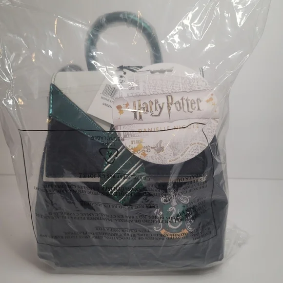 Slytherin Backpack Harry Potter sold at Universal Studios - Picture 3 of 14